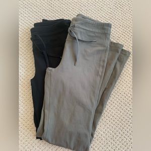 2 pairs of Yogalicious pants in size Small